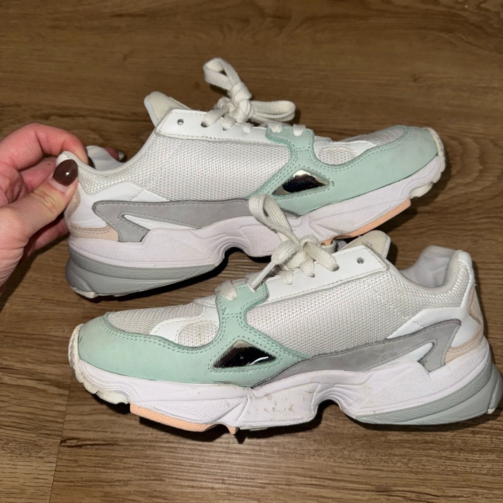 Adidas Torsion sneakers